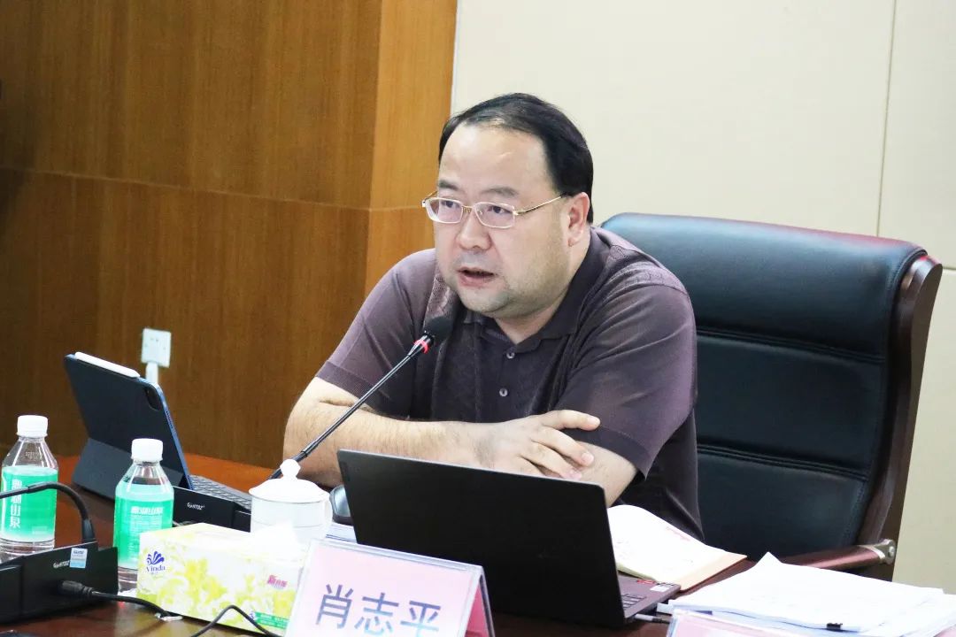 yl23455永利官网集团党委副书记、总经理肖志平到兴发铝业宣讲党的二十大精神
