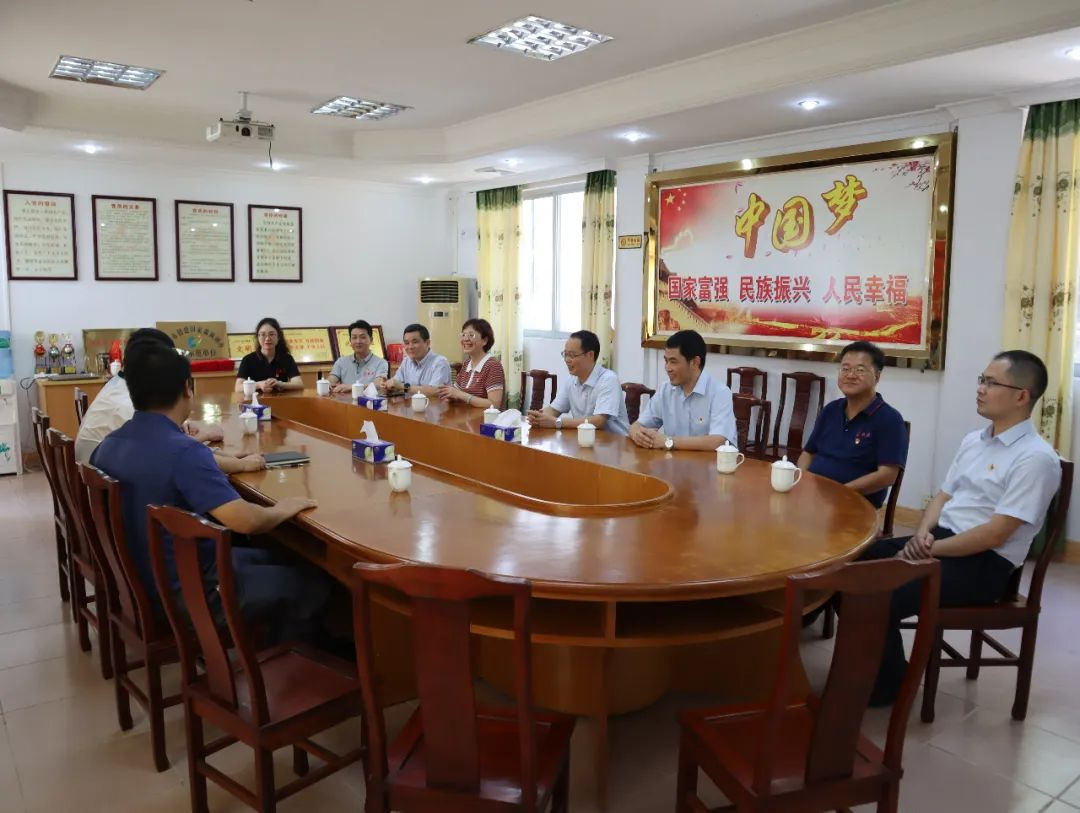 yl23455永利官网集团党委副书记、工会主席黄家合带队到合水镇调研乡村振兴驻镇帮扶工作 yl23455永利官网集团党委副书记、工会主席黄家合带队到合水镇调研乡村振兴驻镇帮扶工作