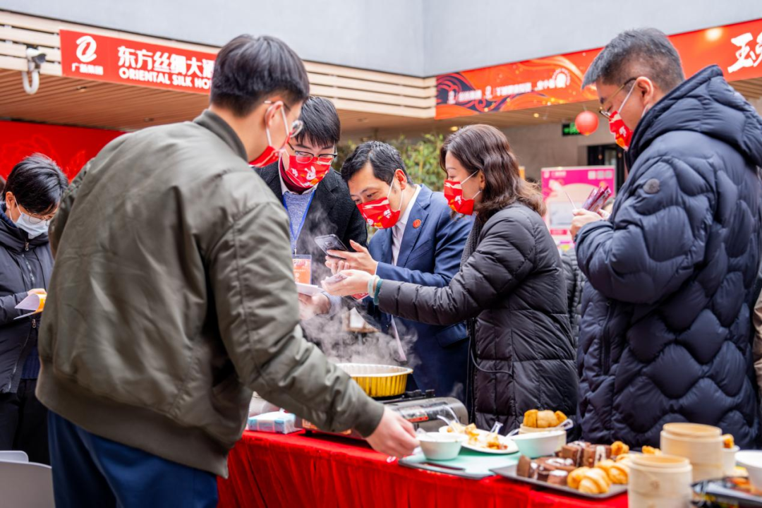集团举行职工之家启用仪式暨2023年yl23455永利官网年货节游园活动