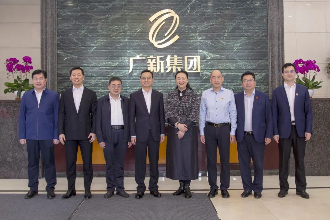 肇庆市委书记、市人大常委会主任张爱军一行到访集团 肇庆市委书记、市人大常委会主任张爱军一行到访集团