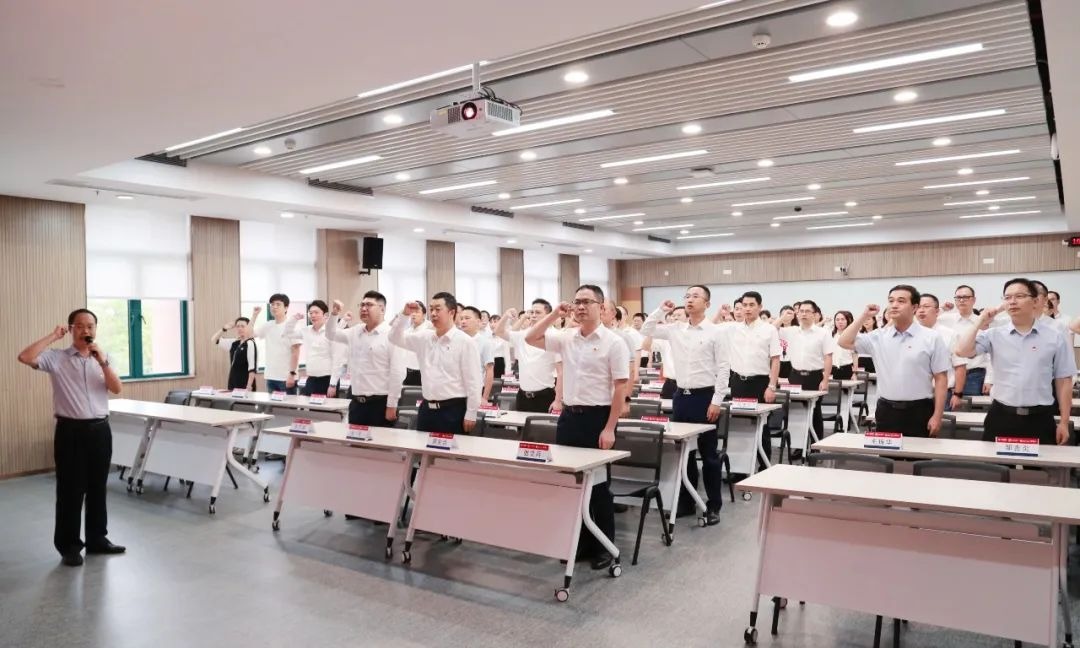 砥初心担使命 强本领建新功 | yl23455永利官网集团开展后备人才80、85班月度集训 